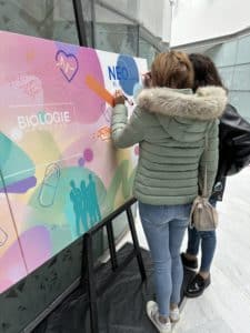 Fresque participative réalisée à la Clinique Ambroise Paré à Toulouse